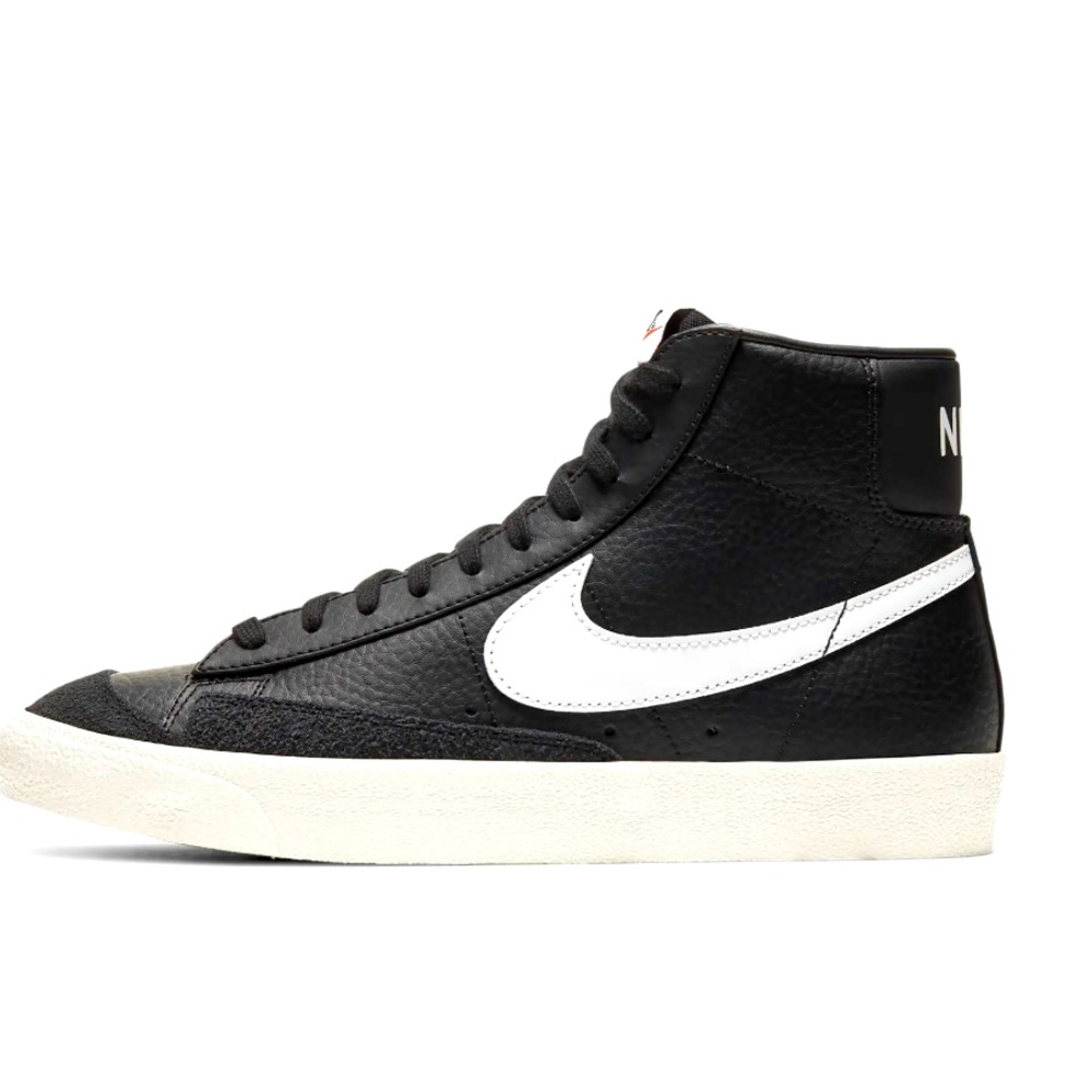 Nike Blazer Mid ‘77 Vintage Tennis Shoes, size 10